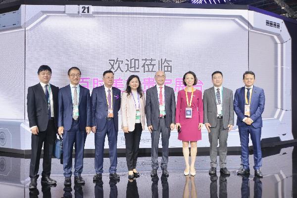 進(jìn)博會(huì)ing | 上藥控股與百時(shí)美施貴寶、杜邦、美迪科舉行簽約儀式